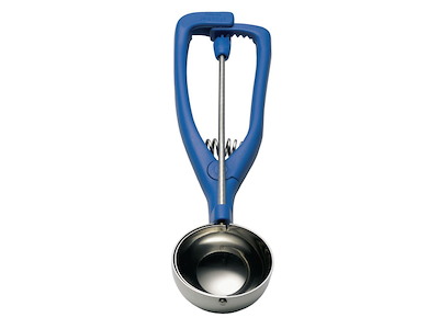 Isske Stöckel model K8 L26.5xB8.3xH4.5cm Alu/Plast med saksegreb Blå